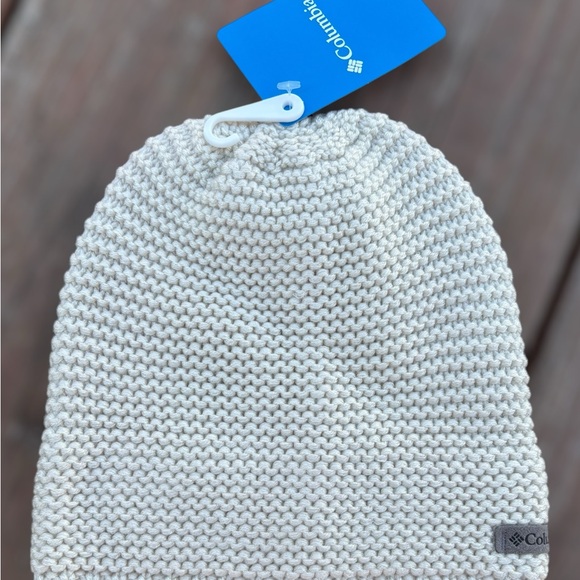 Columbia Cream Knit Beanie New with tags! - Picture 7 of 9